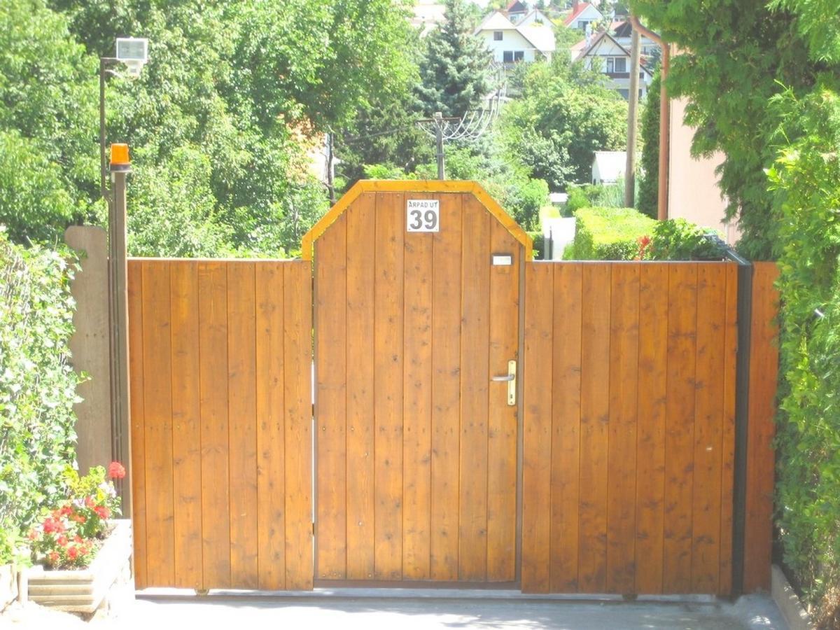 Lala Apartmanok Balatonboglár Eksteriør billede